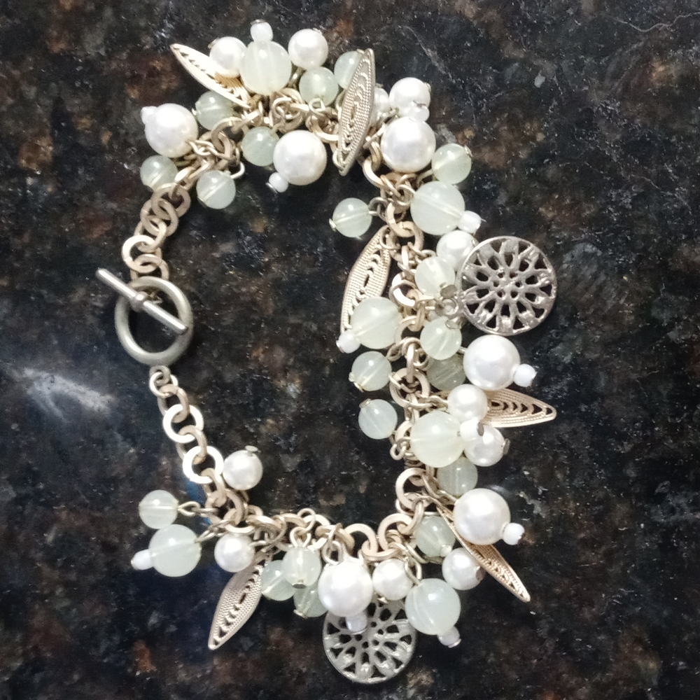 Vintage Filigree Floral Beaded Metal Bracelet Goldstone B13